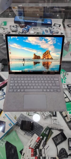Surface Laptop 1