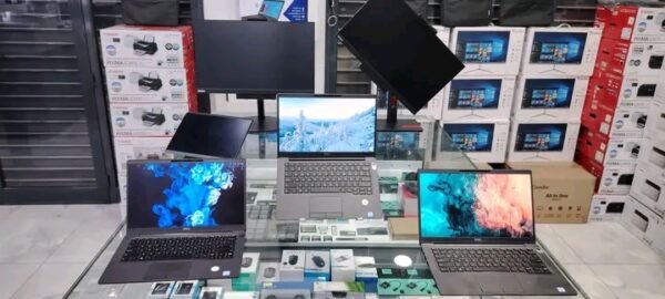 1746600332456 Dell 7400