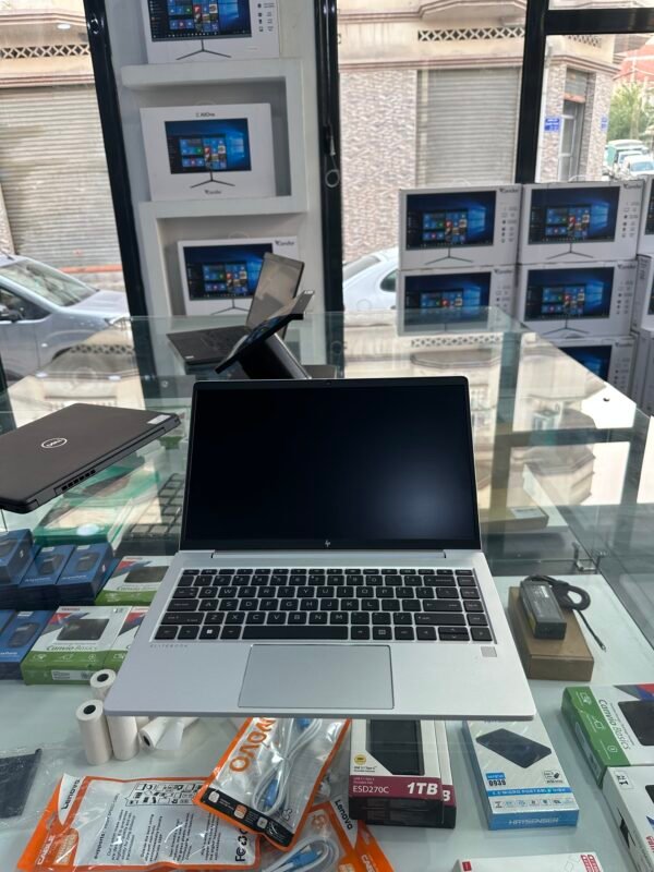 HP ELITEBOOK 645 G10 Ryzen 5 Pro 7530U 16GB RAM 256 SSD NVME