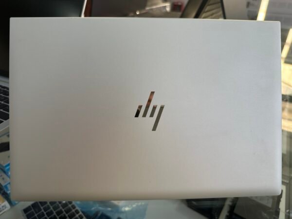 HP ELITEBOOK 830 G8